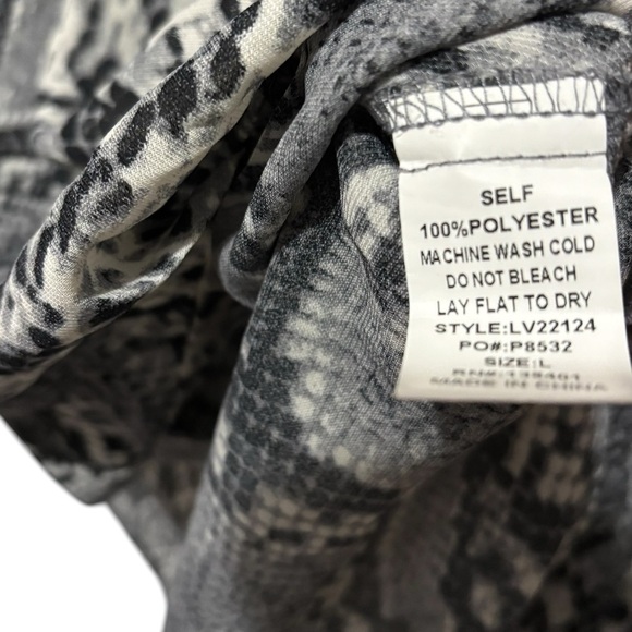 L Love Semi Sheer Snake Print Crossover Blouse Bell Sleeves Office Size Large - Picture 10 of 16